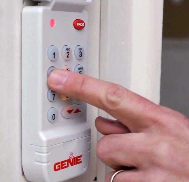 reprogram genie garage door keypad