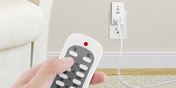 Fosmon Wireless Remote Control Outlet (2 Outlets, 80 Feet Range