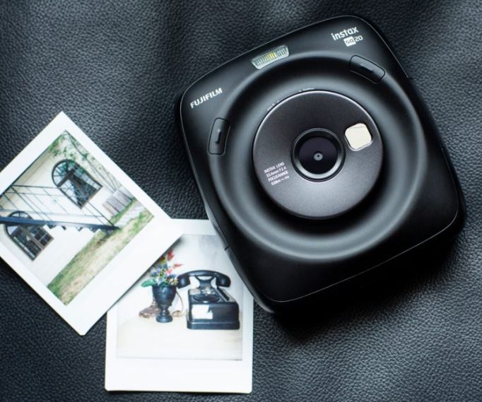 First-Look Review of the Fujifilm Instax Square SQ20 - Nerd Techy