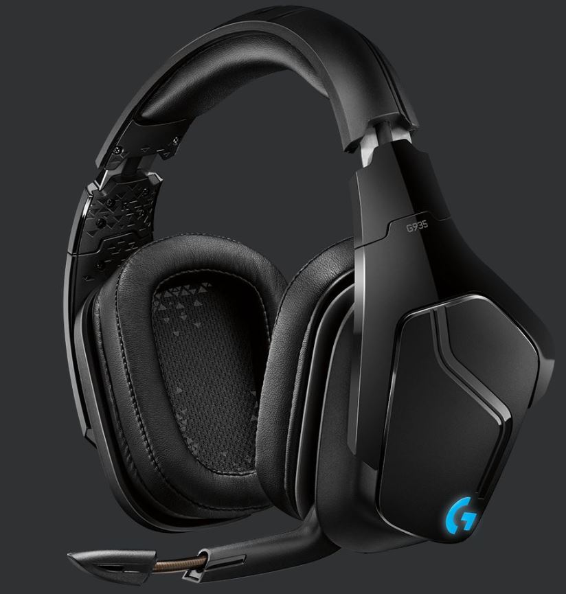 Mortal opslaan Zwitsers First-Look Review of the Logitech G935 Lightsync Gaming Headset - Nerd Techy