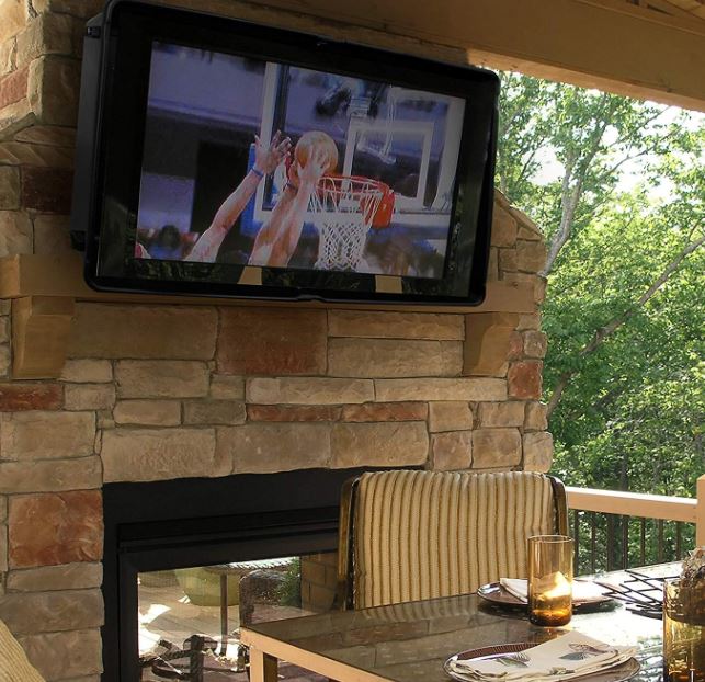 6 Best Outdoor TV Enclosures [2023 Updated]