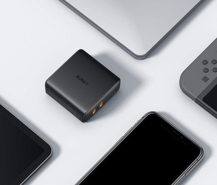 AUKEY USB-C (PA-D5)