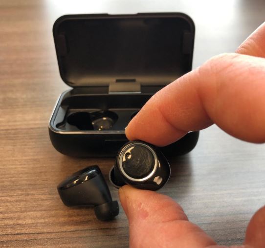 Vankyo X200 vs. Aufo Wireless Earbuds Review and Comparison