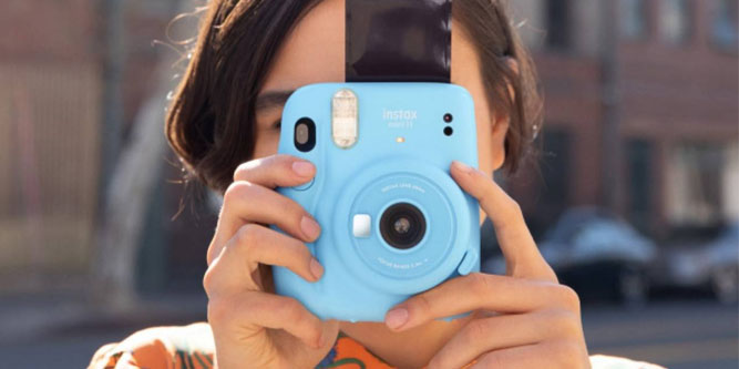 First-Look Review of the Fujifilm Instax Mini 11 Instant Camera - Nerd Techy