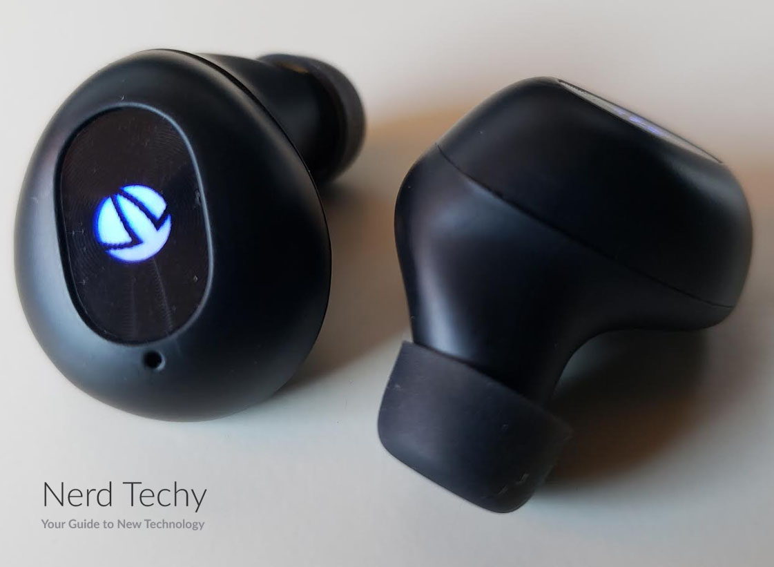 Review iTeknic BH006 Bluetooth Earbuds with Wireless Charging Case