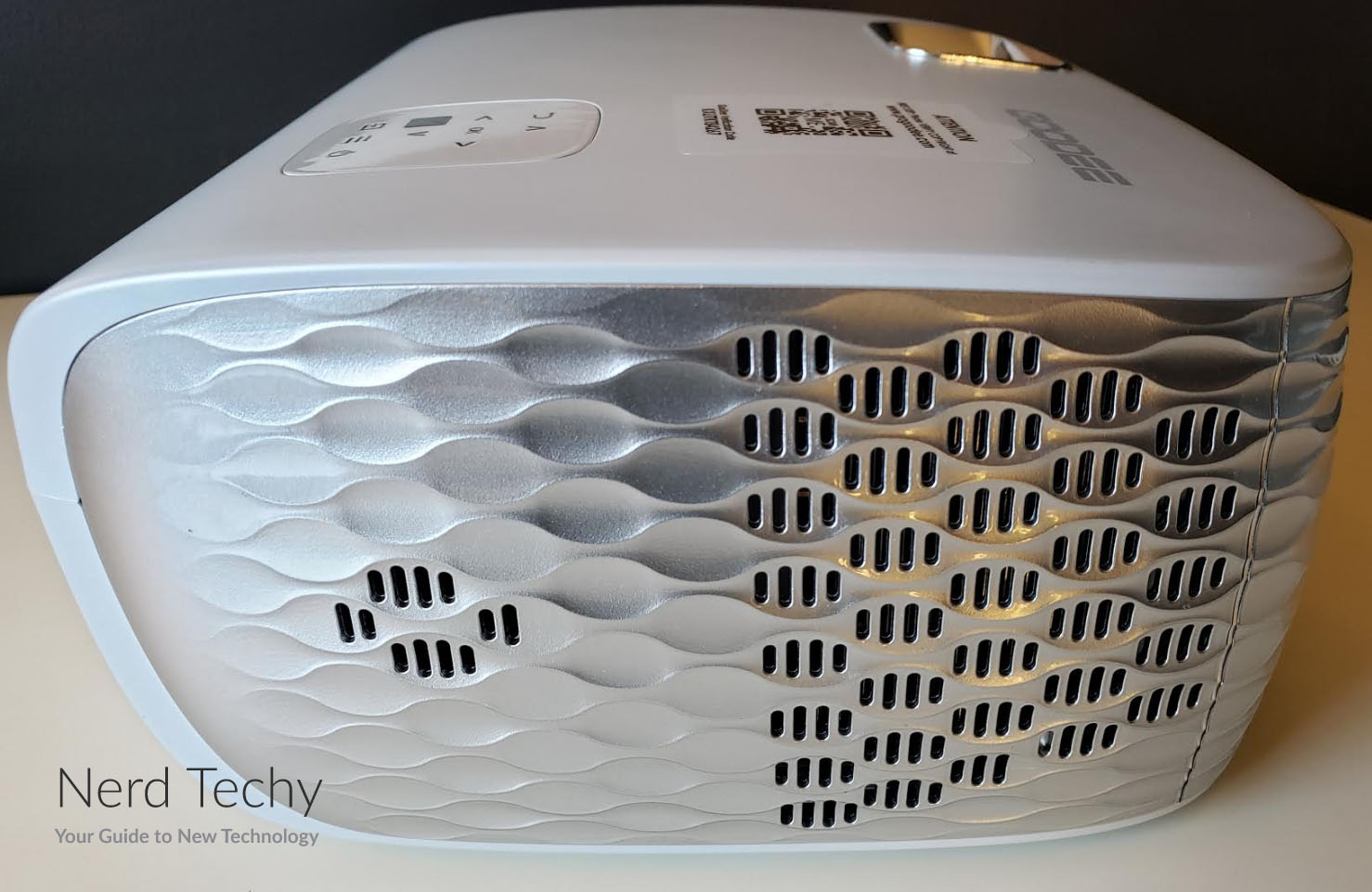 GooDee BL98 Native 1080P HD Video Projector Review - Nerd Techy