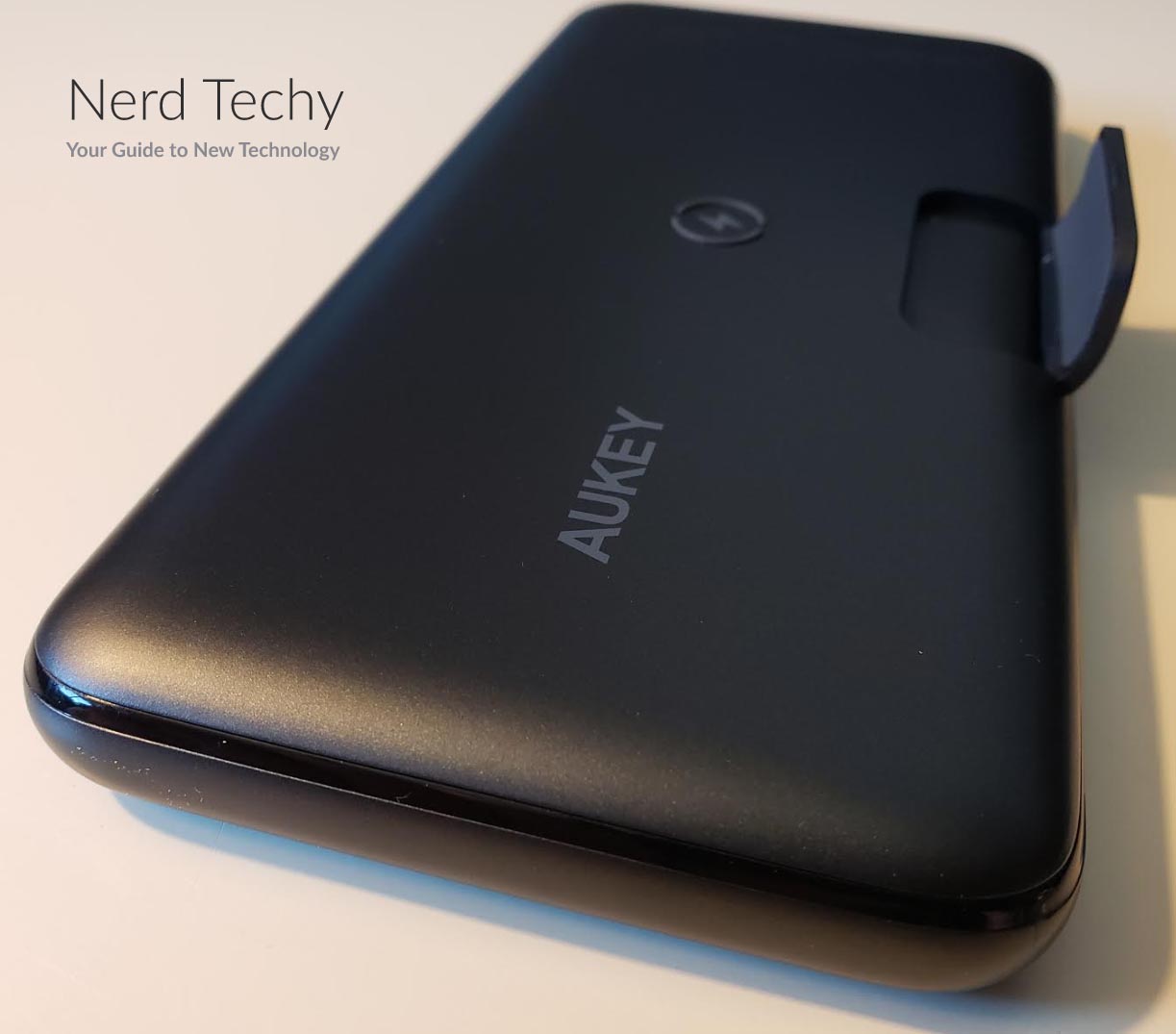 Review: Aukey Universal and Wireless Charging Power Banks - TurboFuture