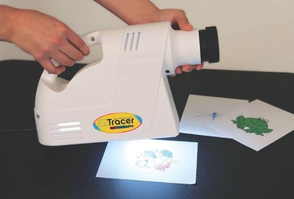 tracing projector artist