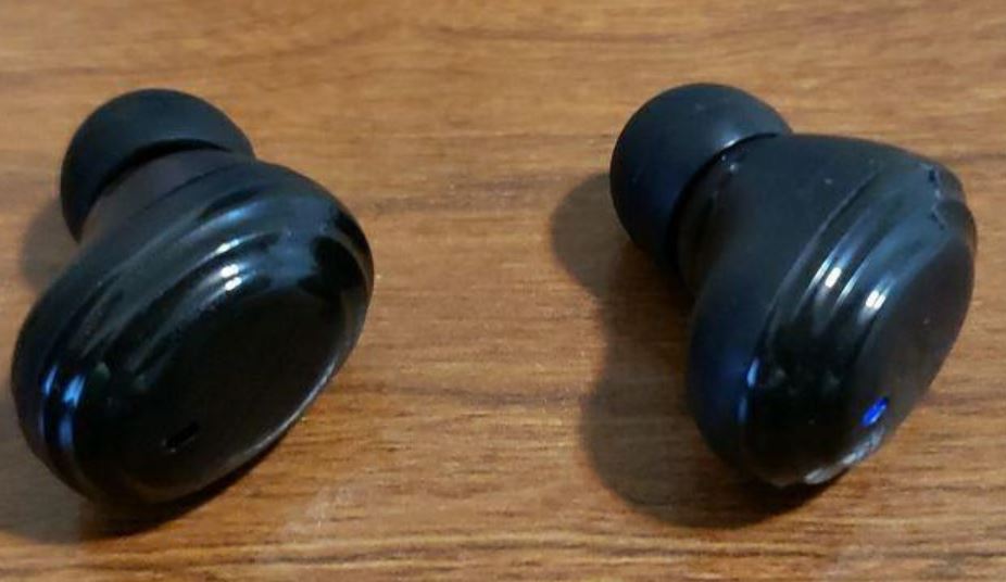 Review Compare Rumixi vs. OKG Wireless Earbuds Nerd Techy