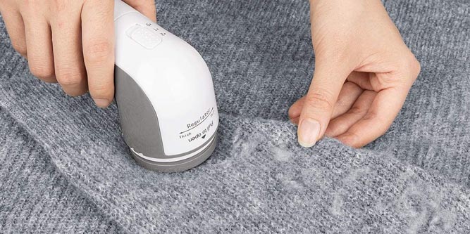 Best Electric Fabric Shaver, Lint Remover (Defuzzer) [2023 Guide]