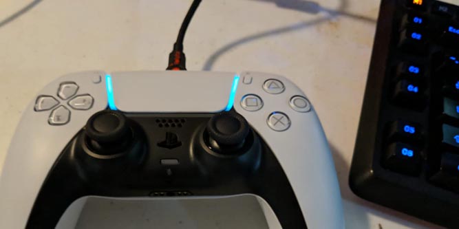 PS4 Controller Flashing White Light | Fixed by Experts | PS4 Storage