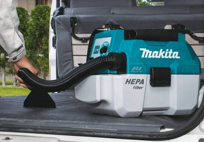 Makita XCV11Z