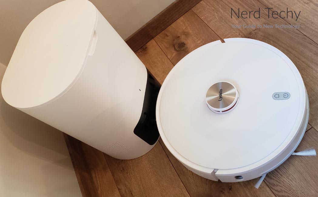 Review of the Lydsto R1 Robotic Vacuum Cleaner (with Self Emptying 