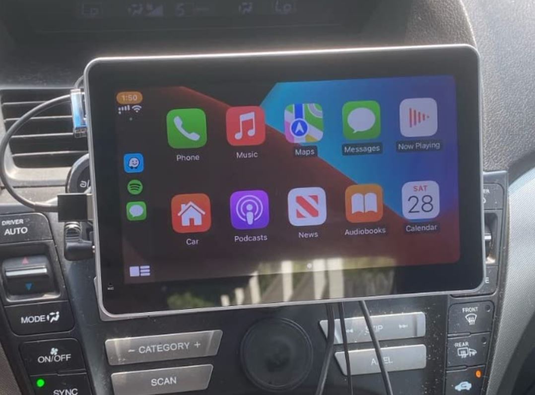 Intellidash Pro review: The easiest way to add wireless CarPlay to your  ride