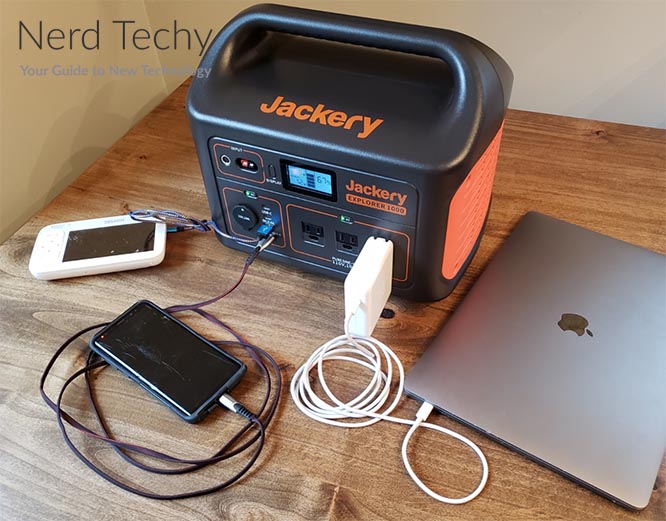 Jackery Explorer 1000