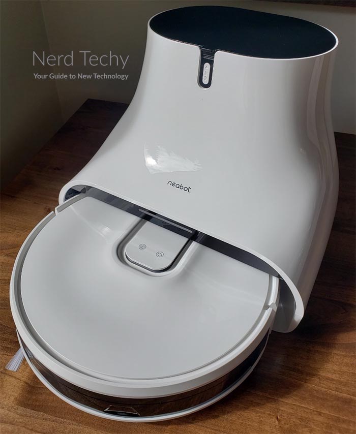 Neabot NoMo Q Review: Self Emptying Robot Vacuum and Mop