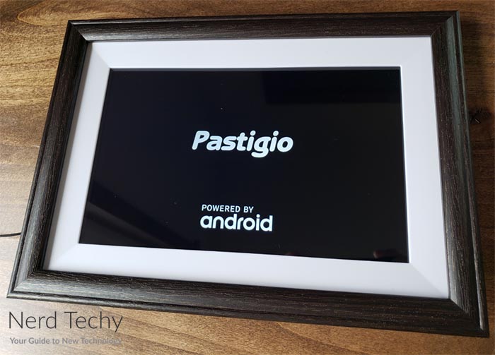 Pastigio WiFi Digital Wooden Frame