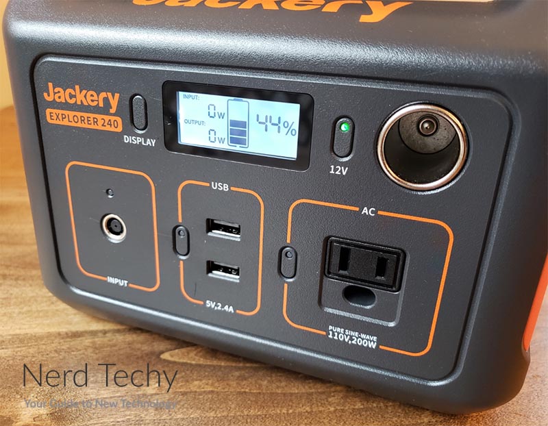 Jackery Explorer 240