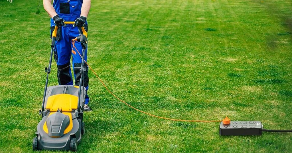 5 Best Outdoor Waterproof Power Strips [2023 Updated]