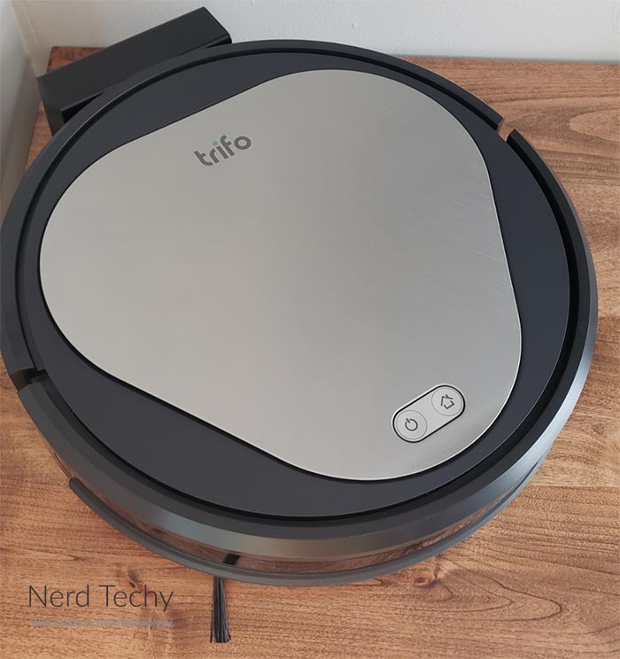 emma the essential robot vacuum