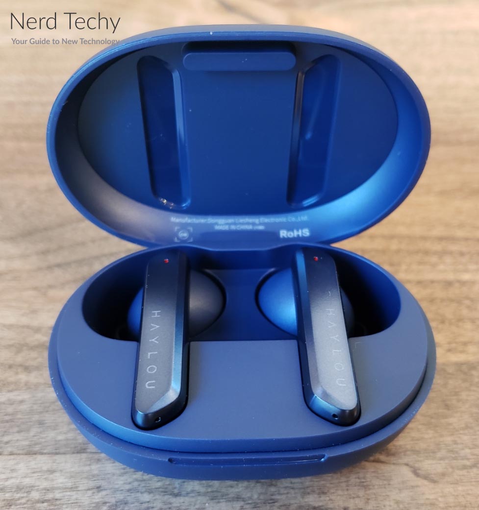 Haylou W1 Review & Testing: Highly Capable Bluetooth 5.2 TWS Earbuds