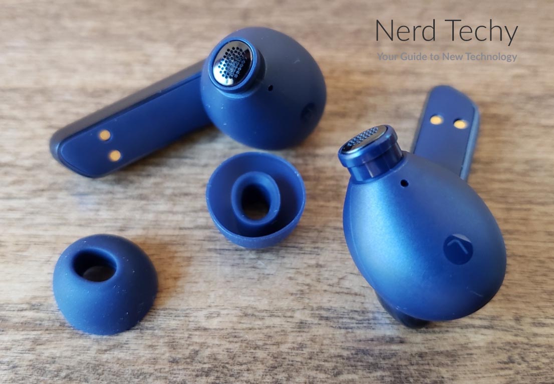 Haylou W1 Review & Testing: Highly Capable Bluetooth 5.2 TWS Earbuds