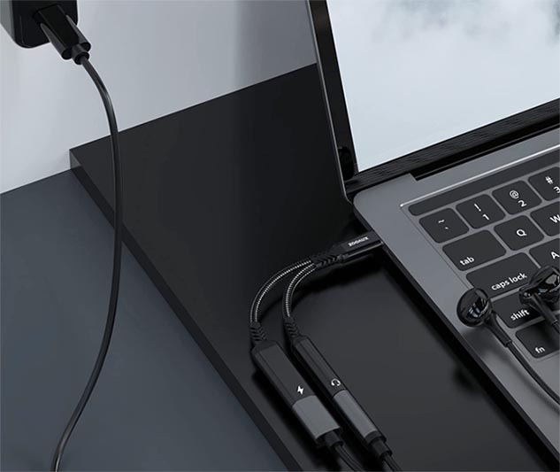 ZOOAUX USB-C to 3.5mm Headphone and Charger Adapter