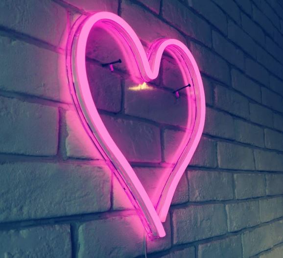 Guide to the Best Neon LED Heart Sign in 2022 - Nerd Techy