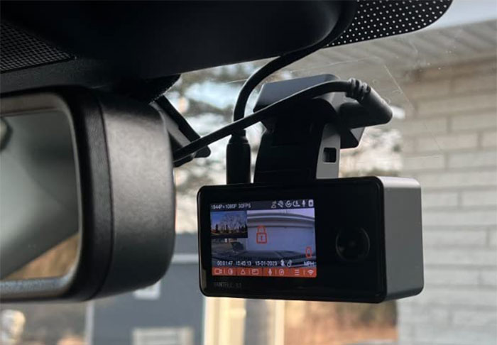 Vanture Element 3 dash cam review: Classy, three-channel goodness with  quirks