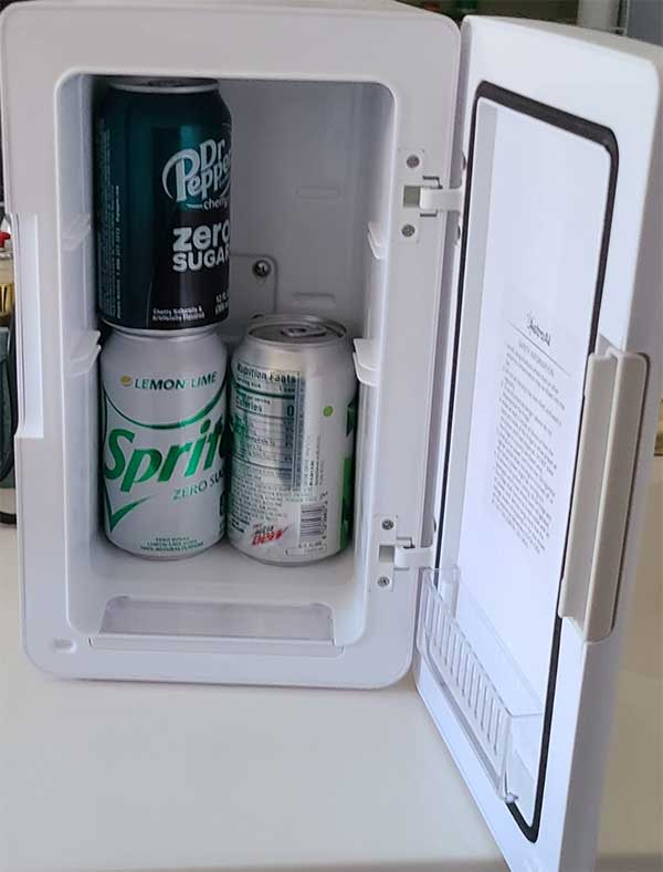 Top 10 Best Gaming Mini Fridges To Keep Your Drinks Cool While You Play! -  ElectronicsHub