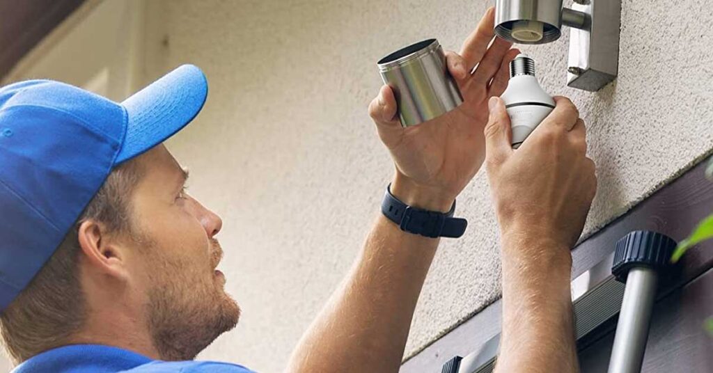 These are the Best Light Bulb Security Cameras in 2023 Nerd Techy