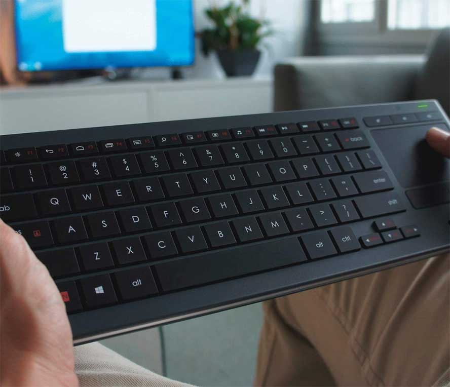 Logitech-K830-HTPC-Keyboard