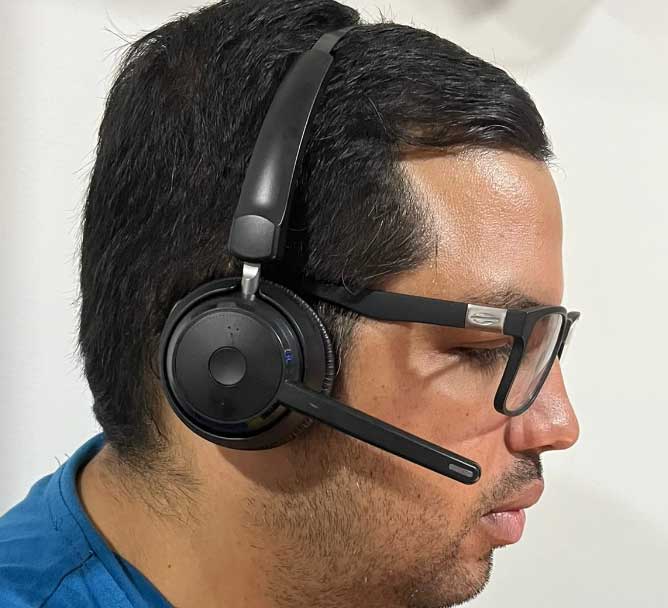 Mopchnic-Wireless-Headset