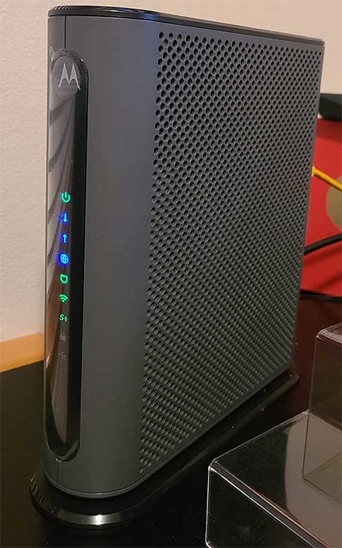 Motorola-MG8702-Cable-Modem-WiFi-Router-Combo