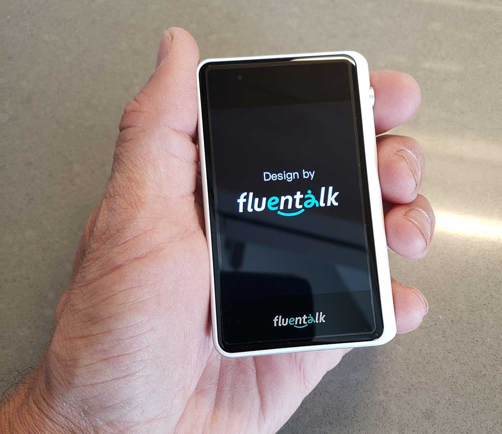 fluentalk-t1-mini-in hand