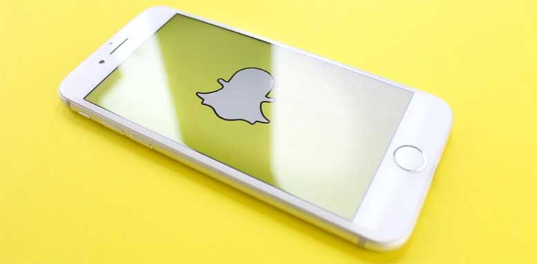 snapchat logo on iphone