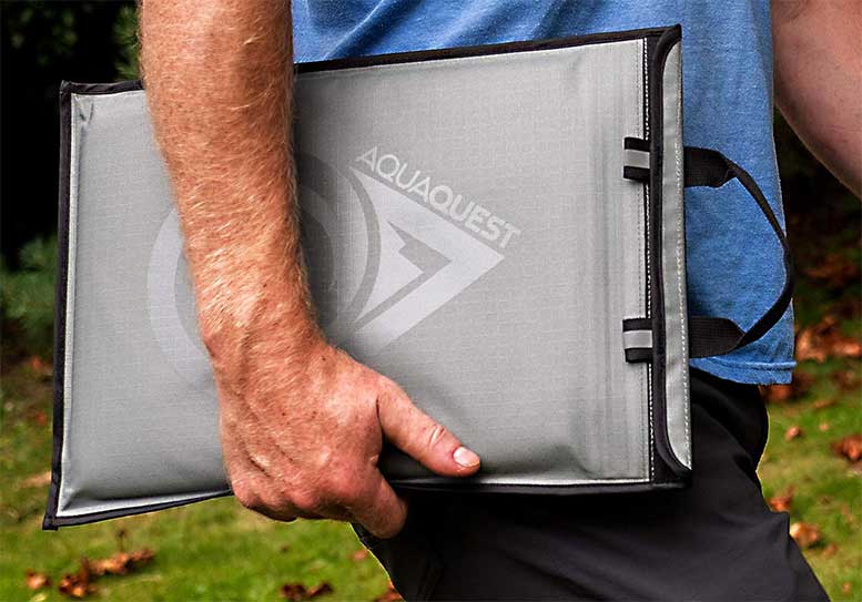 AquaQuest-Storm-Laptop-Sleeve