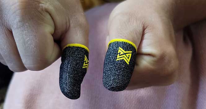 MGC-ClawSocks-Finger-Sleeves-for-Gaming