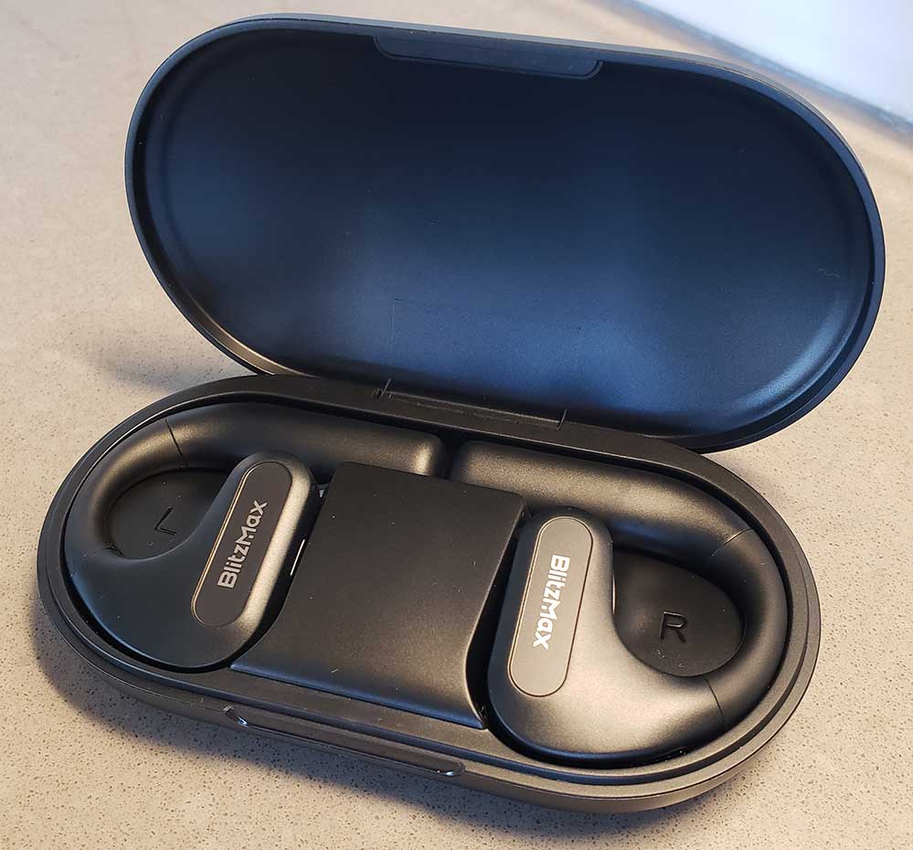 blitzmax-open-ear-headphones case