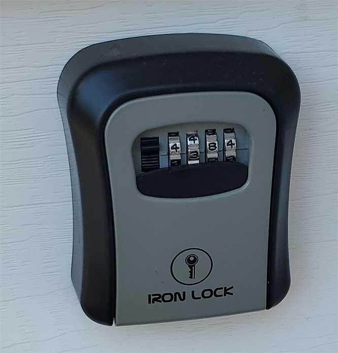 iron-lock-key-holder