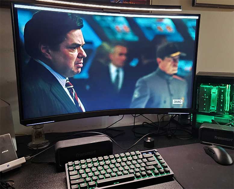 3 Best Curved Monitor Light Bars [2023] - Nerd Techy