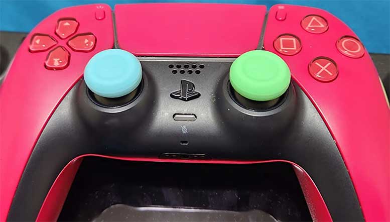 skull and co thumb grips for ps5 dualsense