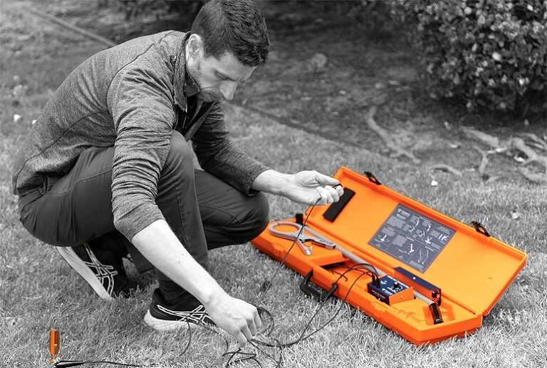 5 Best Underground Cable, Pipe & Wire Locators (2023)