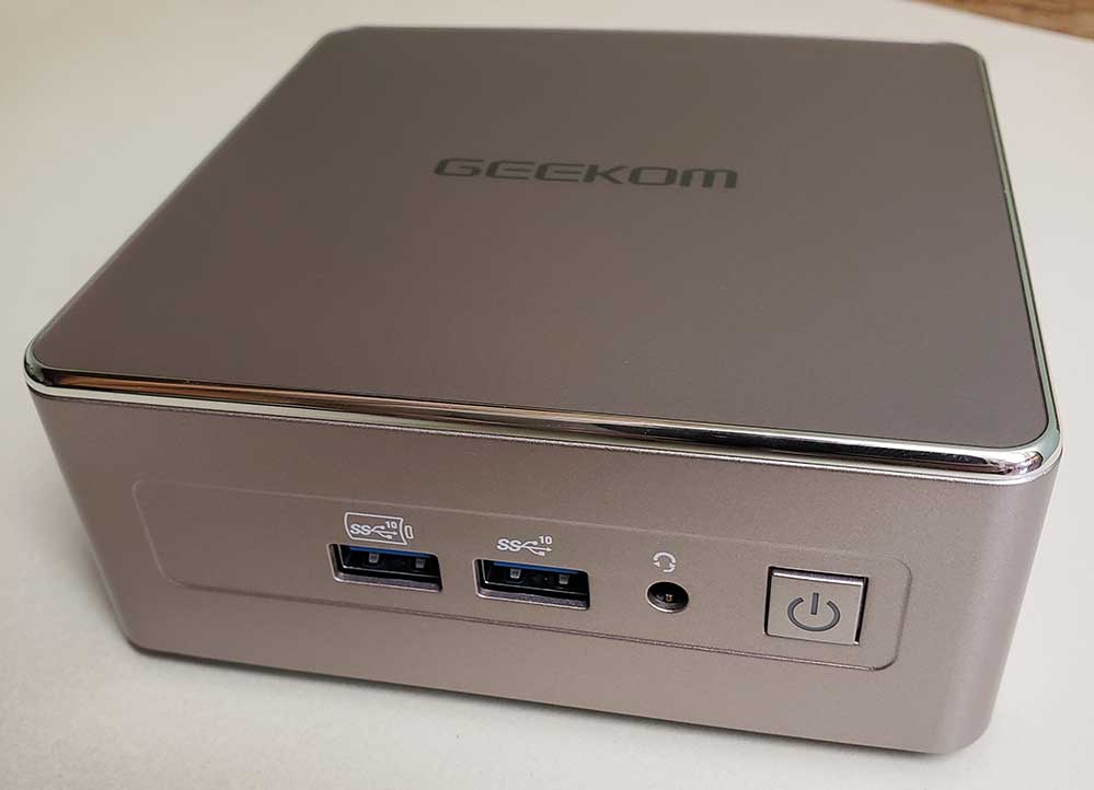 geekom-a5-front ports