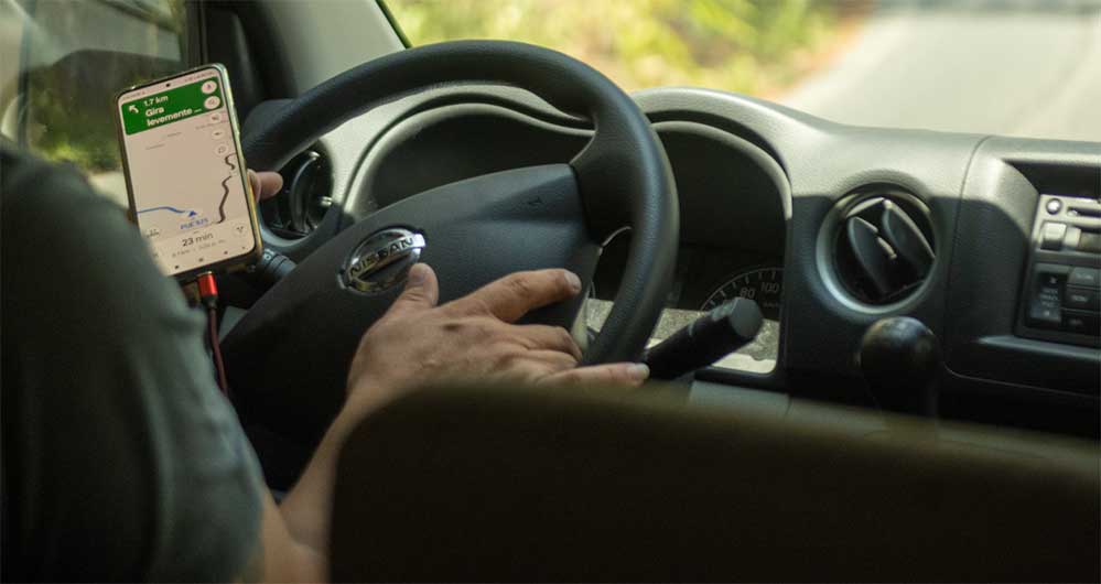 google maps while driving in car