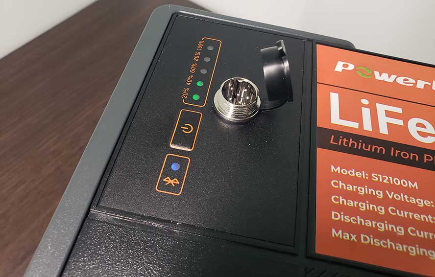 powerurus-lifepo4-12v-battery-controls
