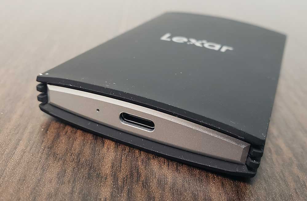 lexar-armor-700 portable ssd