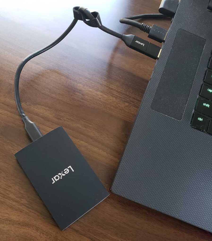 lexar-armor-700-usb-c connected