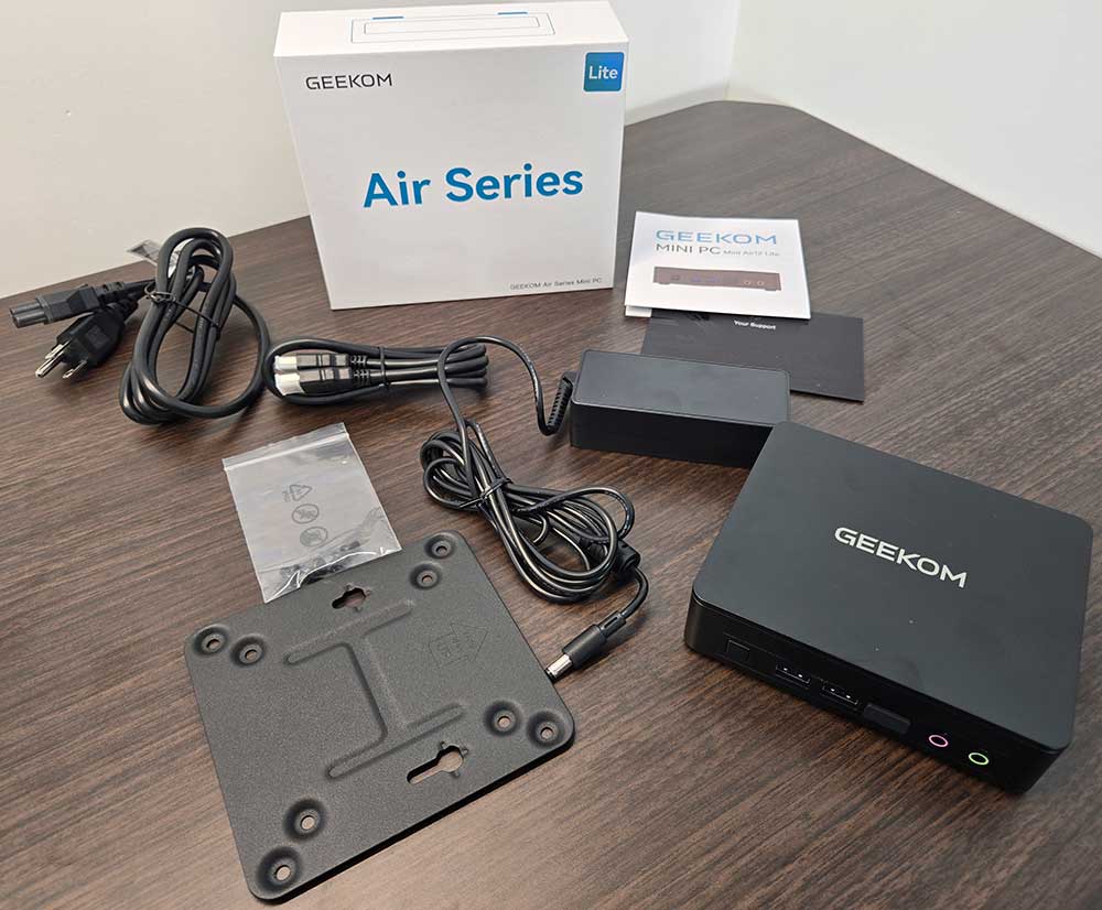 GEEKOM-Air12-Lite-box contents