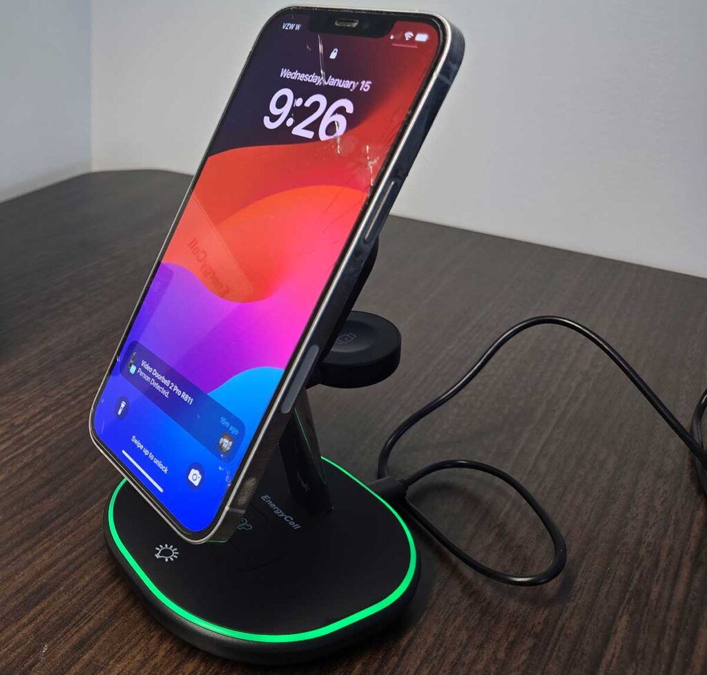 EnergyCell-Qi2-Wireless-Charging-Station